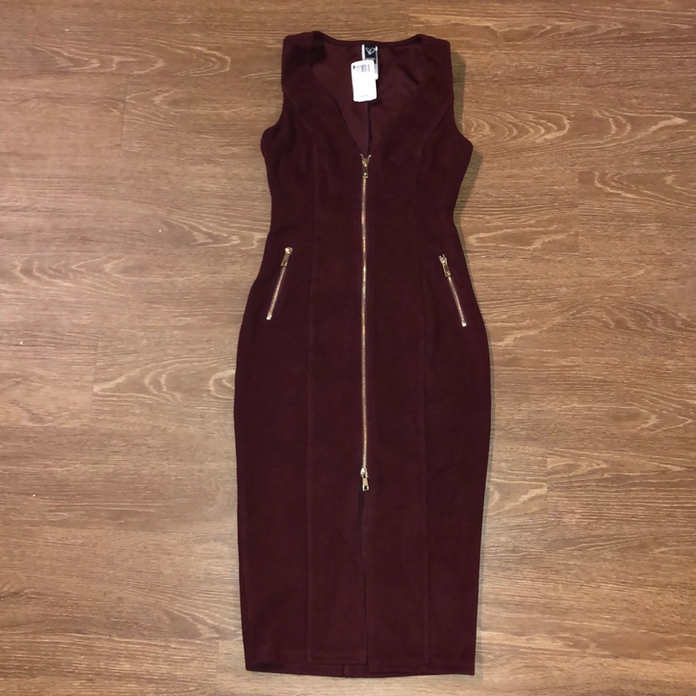 NWT ‼️ Windsor | Midi Dress